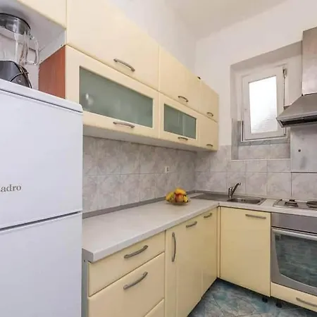 דירה Marjan - One Bedroom With Shared Terrace *