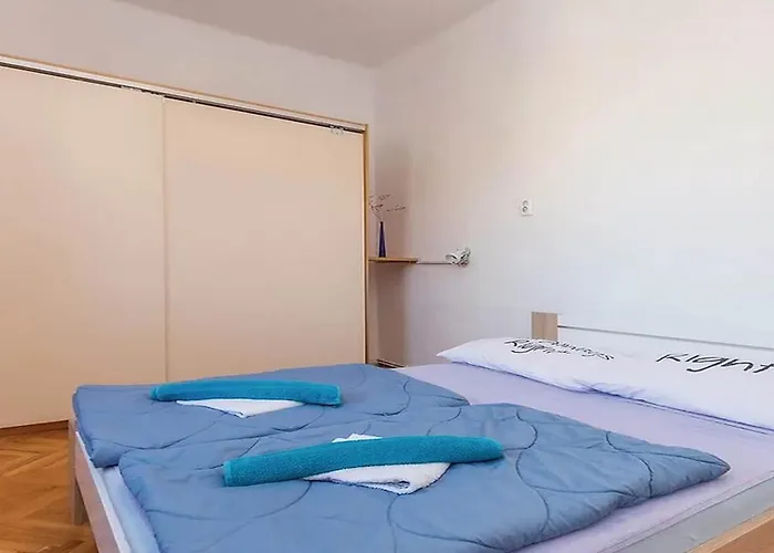 Marjan - One Bedroom With Shared Terrace *