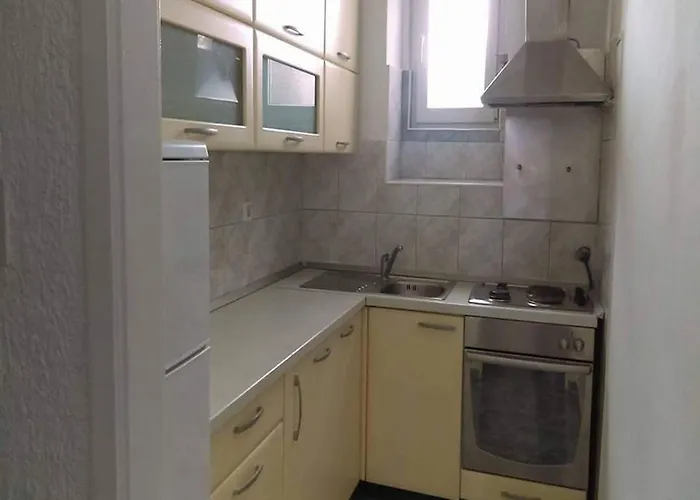 דירה Marjan - One Bedroom With Shared Terrace *