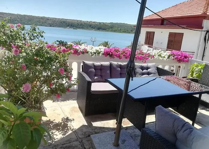 דירה Marjan - One Bedroom With Shared Terrace *