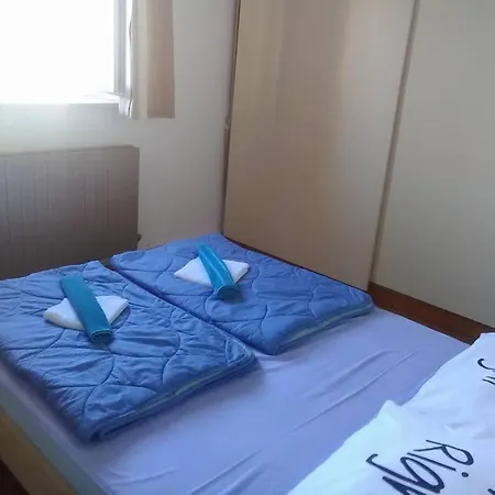 Marjan - One Bedroom With Shared Terrace Posedarje