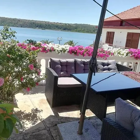 Apartment Marjan - One Bedroom With Shared Terrace *